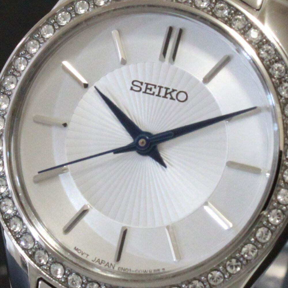 Ladies Seiko Essentials Crystal Studded Bezel Textured Dial 26mm - Picture 13 of 13